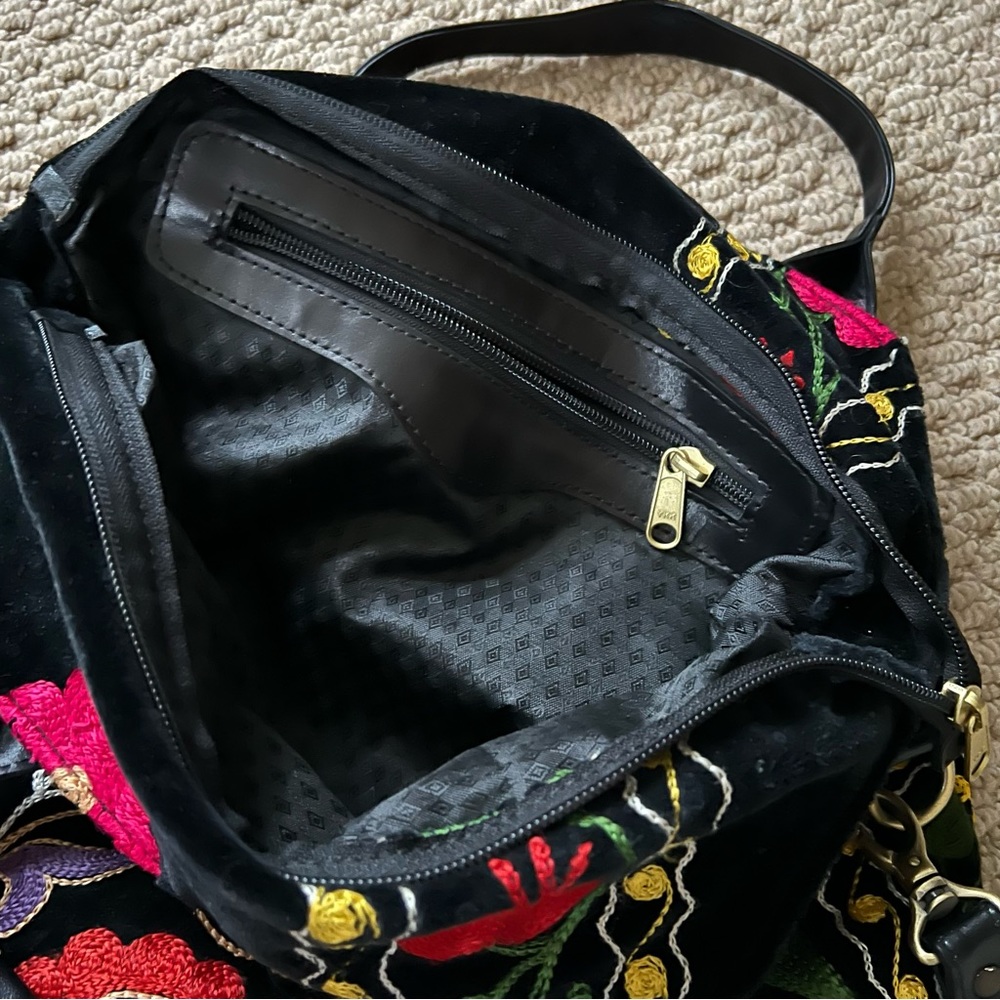 Absolutely GORGEOUS Embroidered Colorful Bag - Picture 12 of 14